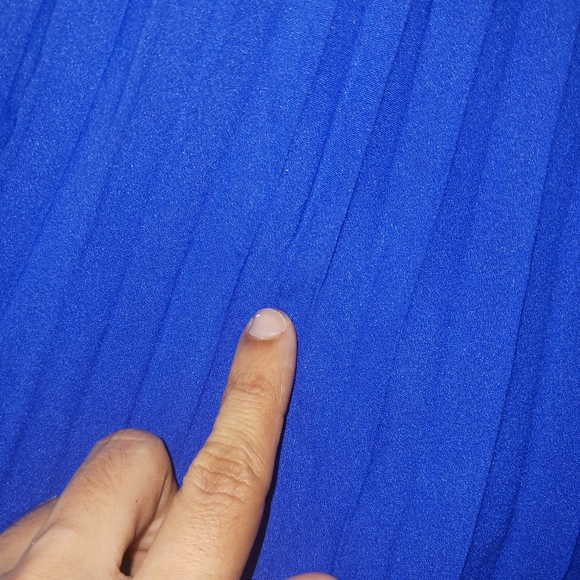 Women Blue belted pleated maxi skirt - Picture 13 of 15